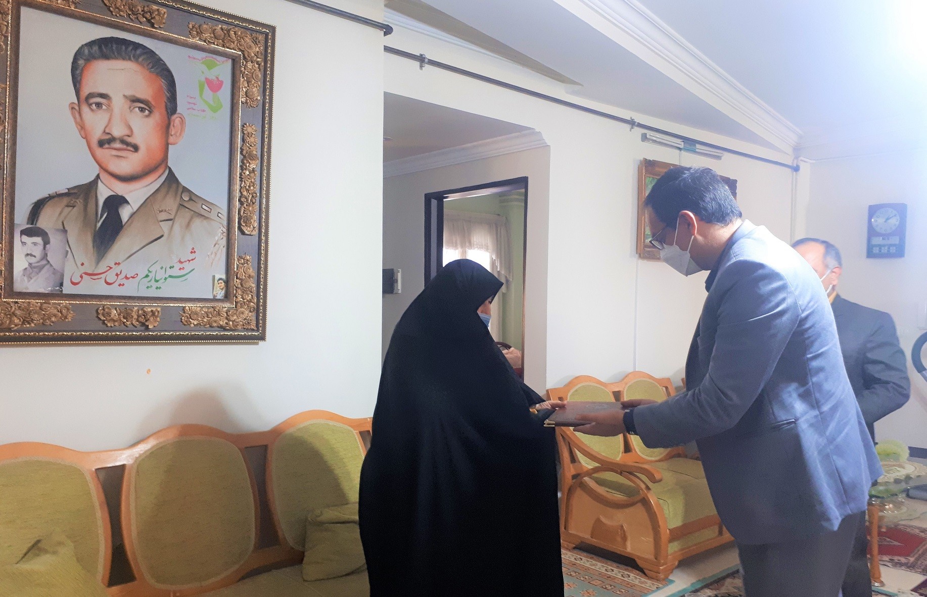 مدیران پارک علم و فناوری گلستان با همسر و خواهر دو شهید والامقام ارتشی 8 سال دفاع مقدس دیدار کردند.